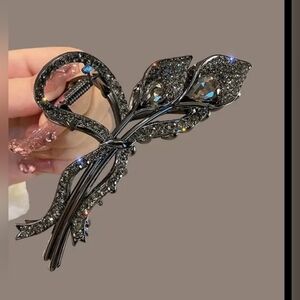 New Black Leaf Rhinestone Hair Claw